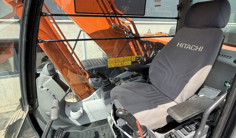 
								Excavadora Hitachi ZX210 LC-5B año 2016 completo									