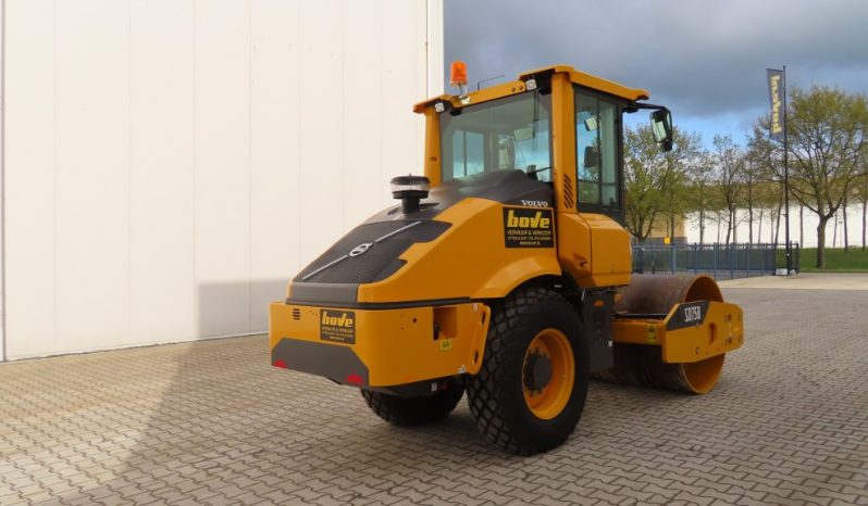 
								VIBROCOMPACTADOR VOLVO SD75B AÑO 2023 HORAS 264. completo									