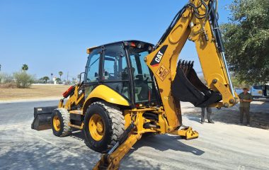Retroexcavadora CATERPILLAR 420F IT año 2013 Horas 2988