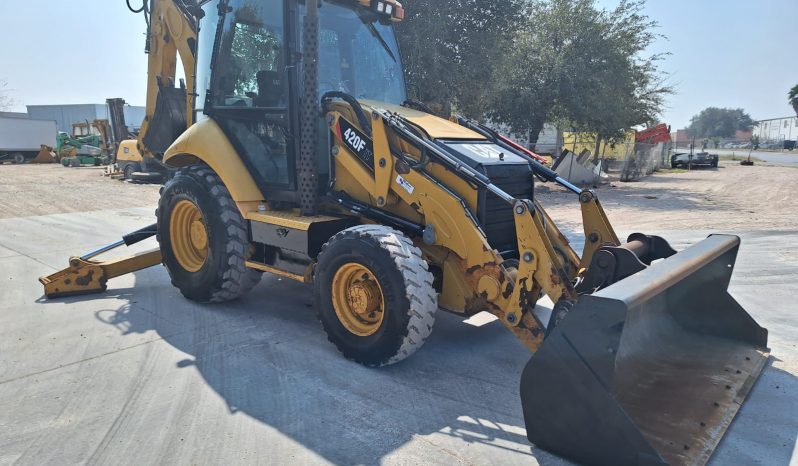 
								Retroexcavadora CATERPILLAR 420F IT año 2013 Horas 2988 completo									