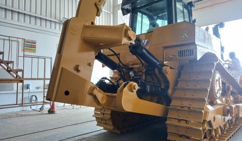 
								Bulldozer Caterpillar D8T año 2022 Horas 7805 ubicacion Arabia Saudita completo									