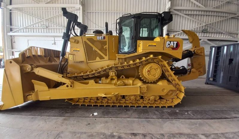 
								Bulldozer Caterpillar D8T año 2022 Horas 7805 ubicacion Arabia Saudita completo									