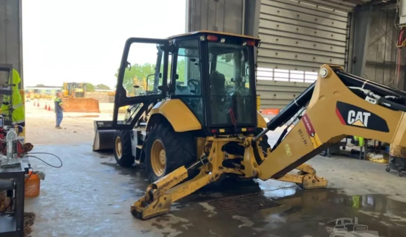 
								Retroexcavadora Caterpillar 420F2 IT año 2019 horas 3254 ubicacion importacion USD$69500 completo									
