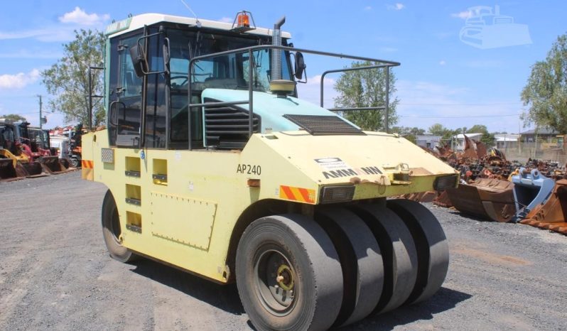 
								Compactador Neumatico 8 llantas Ammann AP240 año 2007 horas 7600 valor USD $18500  EXW completo									