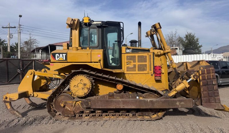 
								Bulldozer Caterpillar D6T año 2021 horas 7000 A/A completo									