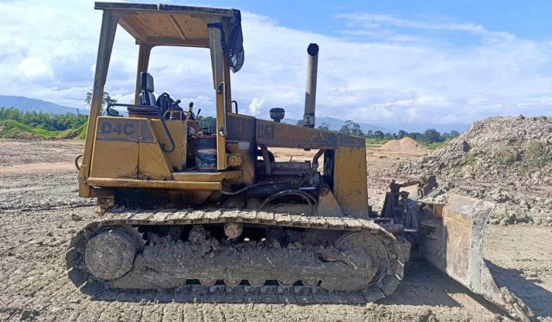 
								Bulldozer Caterpillar D4C 1998 horas 19200 completo									