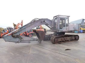 Excavadora Hitachi EX200-2 serie 66772 año  1994 horads 8323 precio USD$18000 EXW