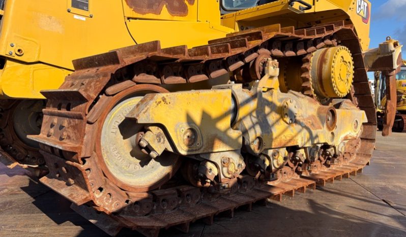
								Bulldozer Caterpillar D8T año 2023 Horas 893 serie AW800.. completo									