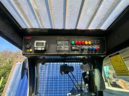 
										Piloteadora Mait HR120 año 2016 horas 130 motor nuevo la maquina ha sido completamente reacondicionada barra kelly de mt incluidad completo									