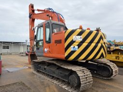 
										 Excavadora,  HITACHI,  ZX225USR , serie:  118239, Año  2001 , Horas 9369 horas ,  Brazo telescópico  completo									