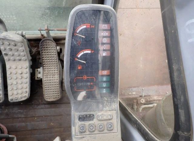 
								Excavadora Hitachi EX200-2 serie 66772 año  1994 horads 8323 precio USD$18000 EXW completo									