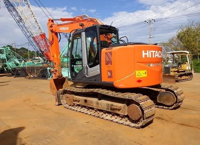 
								Excavadora ZX135 US año 2013-3 Horas 4070 ubicacion Europa completo									