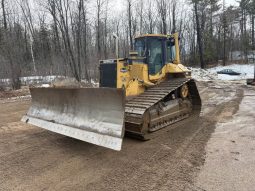 
										Bulldozer Caterpillar D6M transmision nueva horas 17000 año 1998 completo									