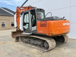 Excavadora Hitachi ZX110-3 año 2009 horas 9903