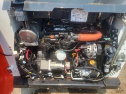 
										Minicargador Bobcat S590 año 2025 horas 1495 completo									