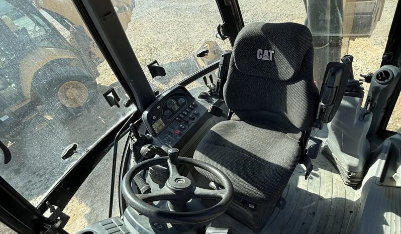 
								Retrocargador Caterpillar 420F2 IT año 2015 horas 4964 completo									