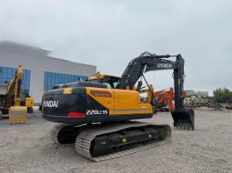 
										Excavadora Hyundai Robex 220 LC-9 año 2024 horas 481 USD$24,100 EXW completo									