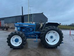 Tractor Ford 6610 año 2000 En muy buen estado, completamente revisado y repintado con buenos neumáticos. Ubicacion USA