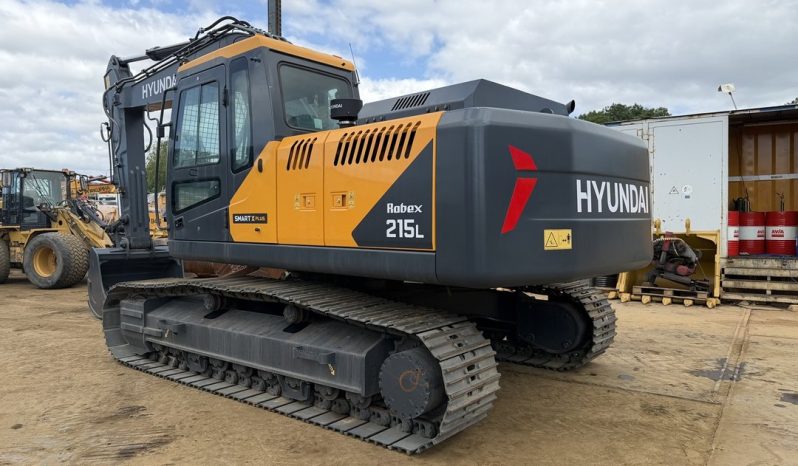 
								Excavadora Hyundai R215L año 2026 Nueva completo									