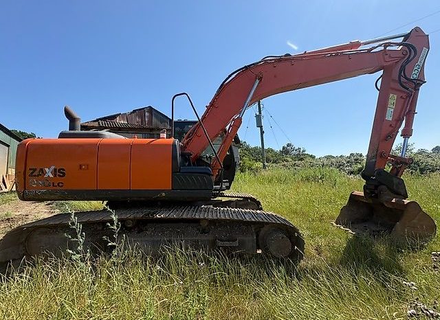 
								Excavadora Hitachi ZX210-5 año 2016 horas 14754 ubicacion Europa completo									