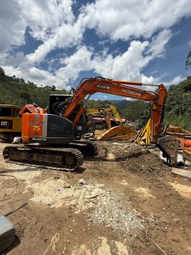 Excavadora Hitachi ZX75US-3 año 2013 horas 6700