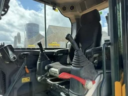 
										Excavadora Hyundai HX85A año 2021 horas 3900 completo									
