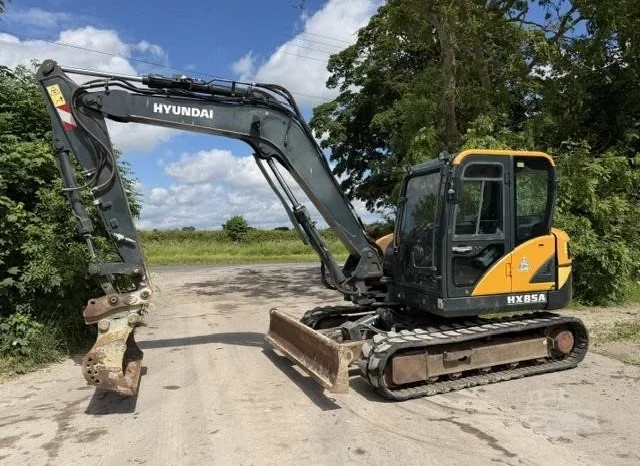 
								Excavadora Hyundai HX85A año 2021 horas 3900 completo									