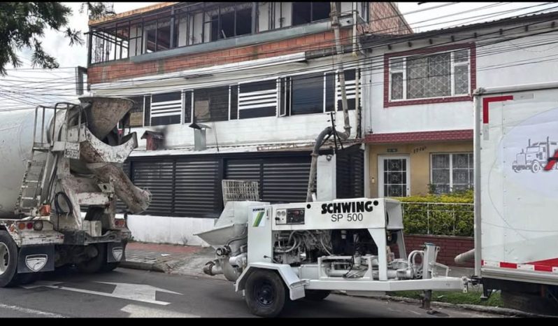
								Bomba de Concreto estacionaria Schwig año 2007  modelo SP500 completo									
