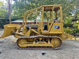 
										Bulldozer Caterpillar D3B completo									