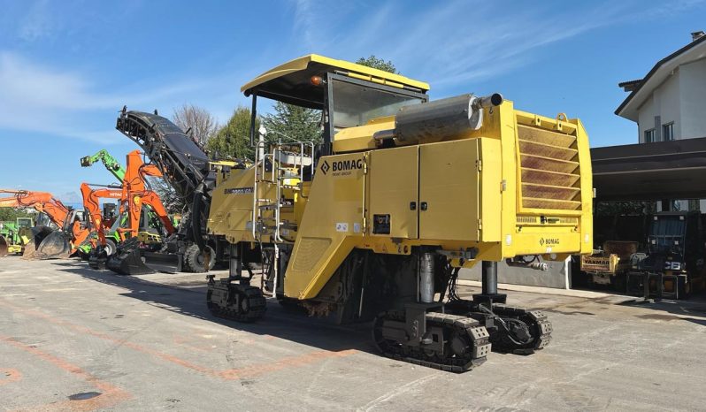 
								Fresadora Bomag Modelo BM2000/60-2 año 2014 horas 4155 completo									