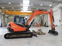 Excavadora Kubota KX080-4 año 2018 Horas 4205 peso 8000