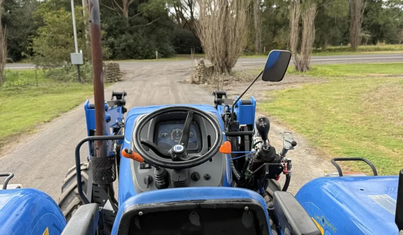 
								Tractor New Holland TT4.90 año 2017 horas 1700 completo									